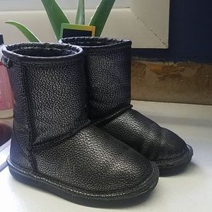 Girls boots